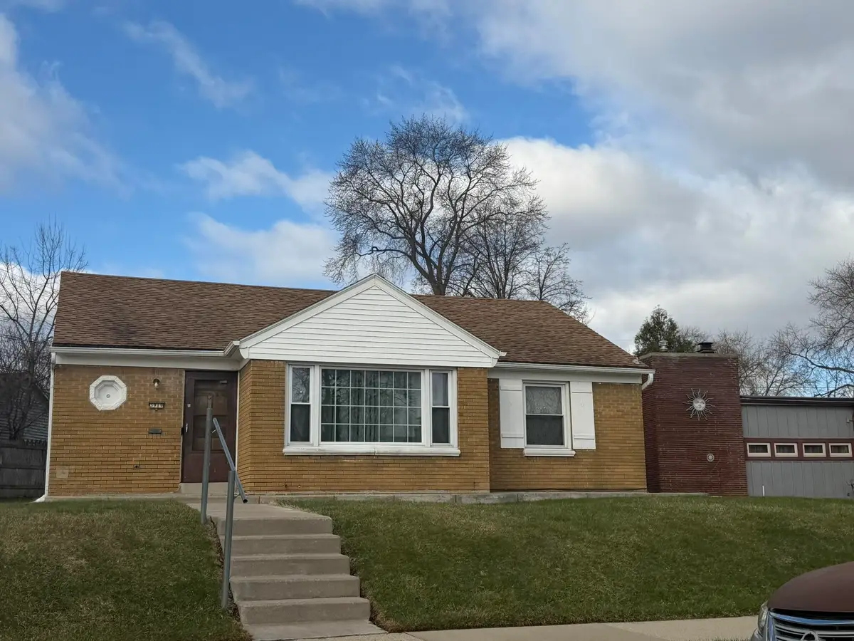 3919 N 58th St, Milwaukee, WI 53216 - #1