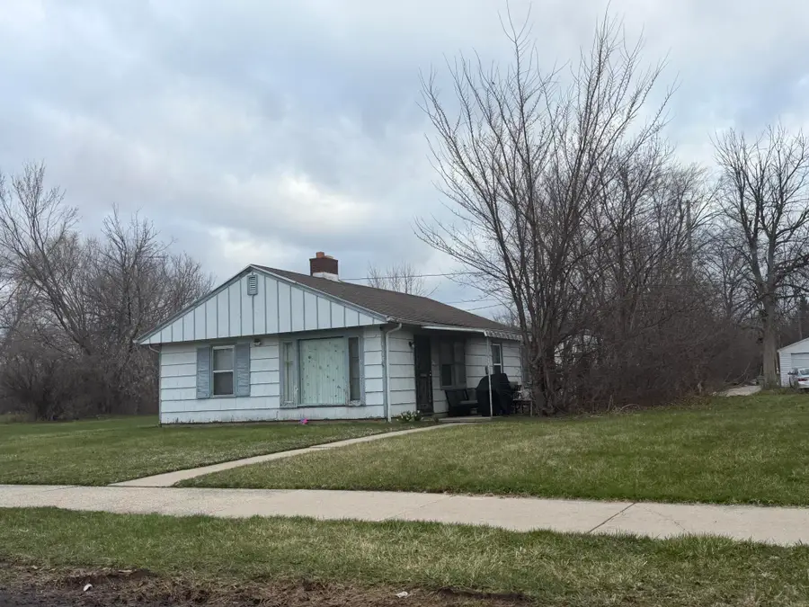 4618 W Congress St, Milwaukee, WI 53218 - #3