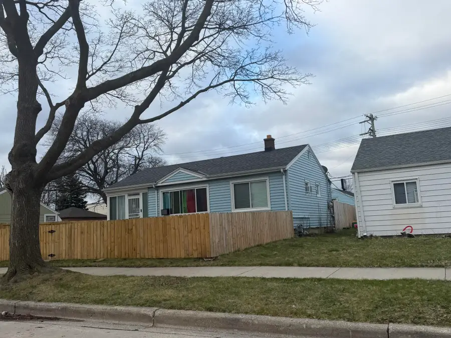 5359 W Leon Ter, Milwaukee, WI 53216 - #3
