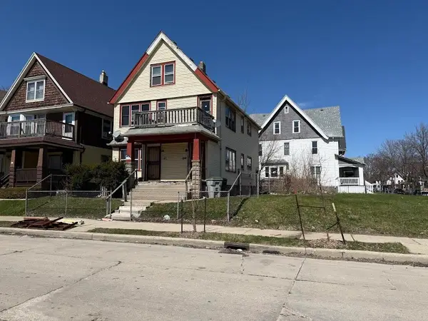 906 W Chambers St, Milwaukee, WI 53206