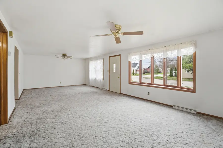 2007 Plymouth St, New Holstein, WI 53061 - #3