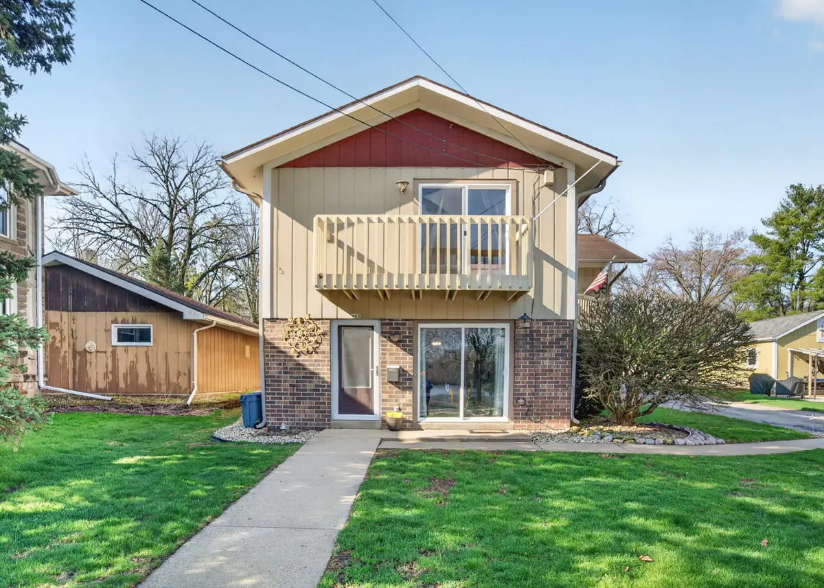 445 W Chestnut St, Burlington, WI 53105 - #1