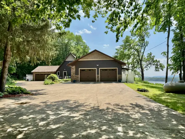 9642 State Highway 35, De Soto, WI 54624