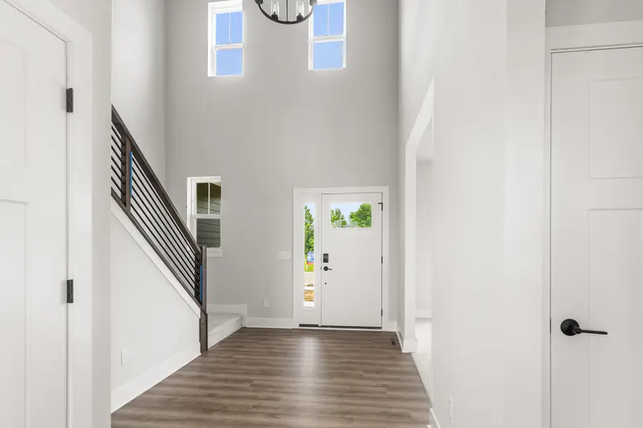 W208N6659 Sweet Clover Dr, Menomonee Falls, WI 53051 - #3