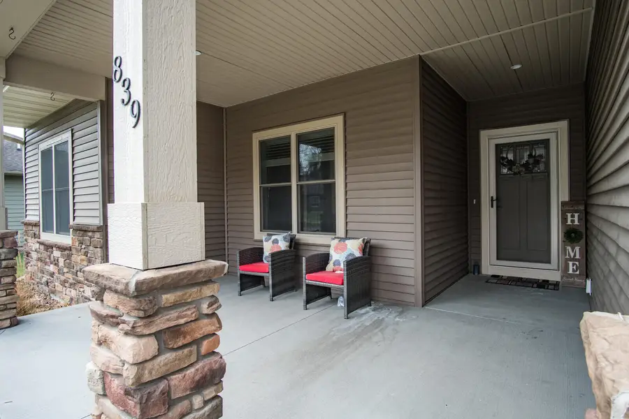 839 Rolling Oaks Dr, Onalaska, WI 54650 - #3