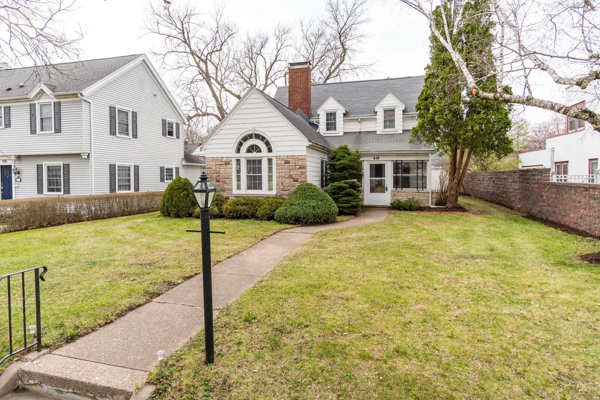 439 24th St N, La Crosse, WI 54601 - #1