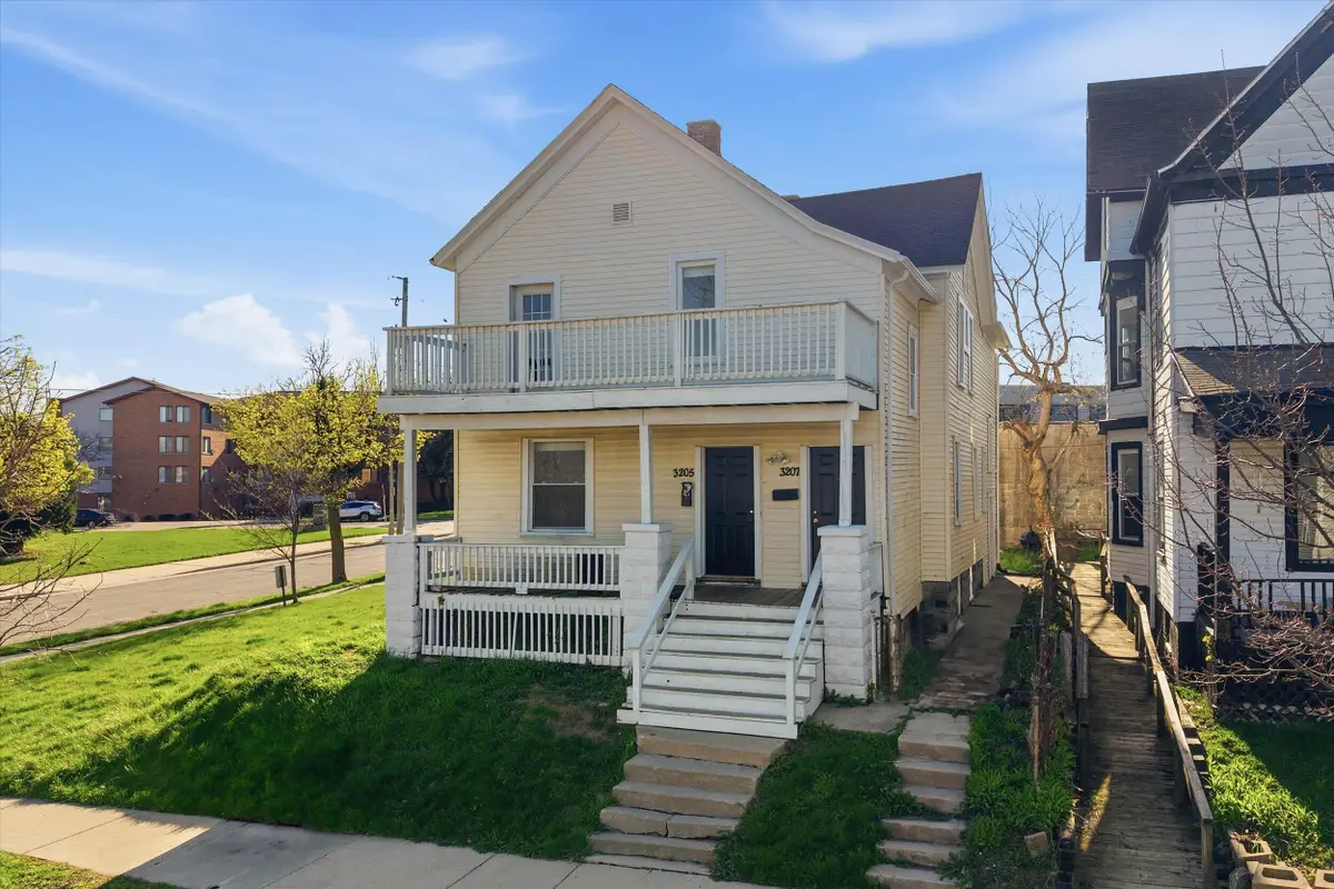 3205 N 3rd St, Milwaukee, WI 53212 - #1