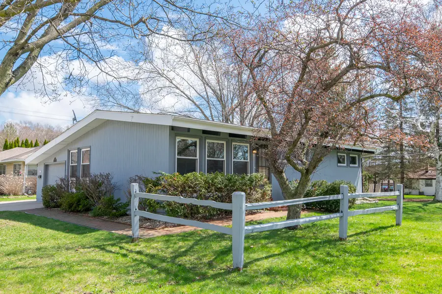 745 Green Tree Rd, West Bend, WI 53095 - #2