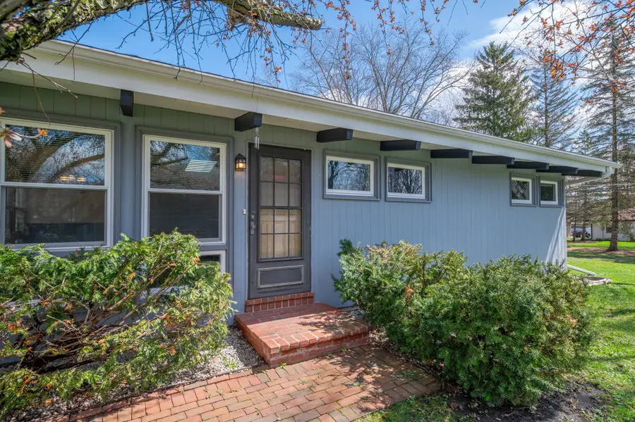 745 Green Tree Rd, West Bend, WI 53095 - #3