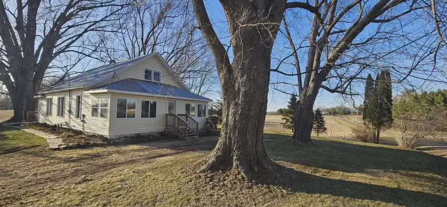 4431 Canyon Ave, Little Falls, WI 54656 - #2