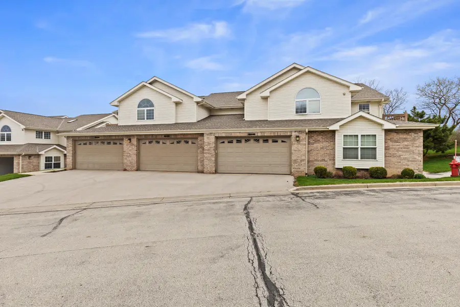 9277 S 51 St, Franklin, WI 53132 - #3