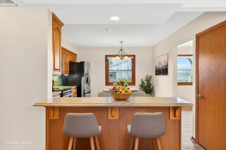 17225 Penbrook Dr, Brookfield, WI 53045 - #2