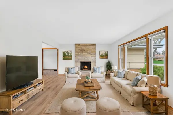 4325 N 142nd St, Brookfield, WI 53005