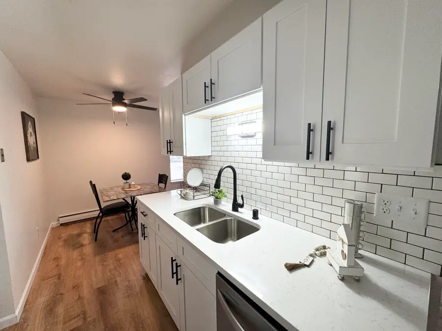 4000 W Rivers Edge Cir, Brown Deer, WI 53209 - #3