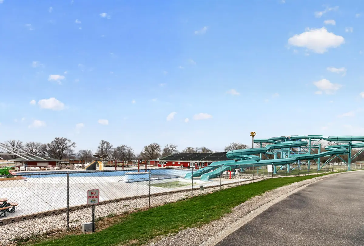 533 Jay Dr, Milford, WI 53094 - #1