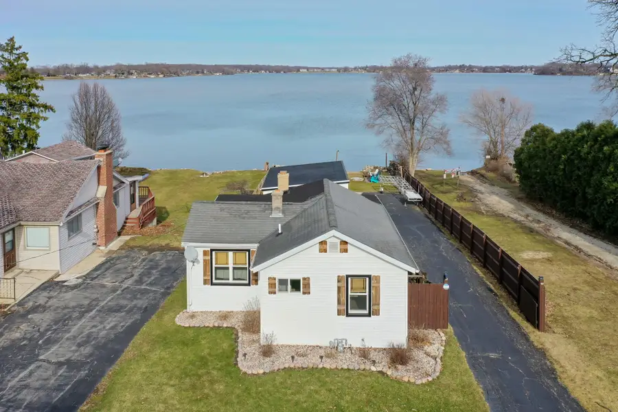 2225 Lakeshore Dr, Eagle Lake, WI 53139 - #2
