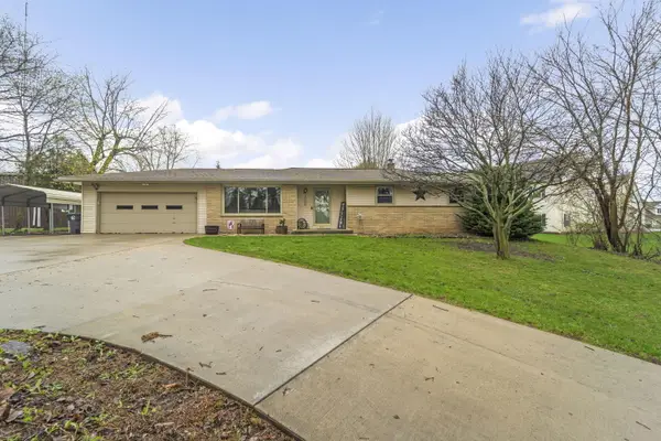 827 S Fancher Rd, Mount Pleasant, WI 53406