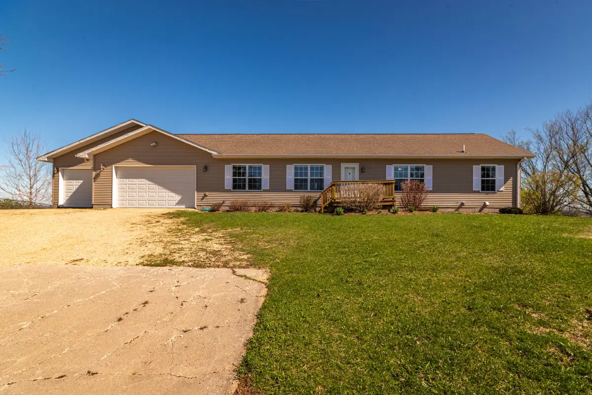 226 Main St, Seneca, WI 54654 - #1