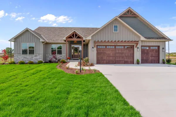 2110 Highland Way, Yorkville, WI 53177