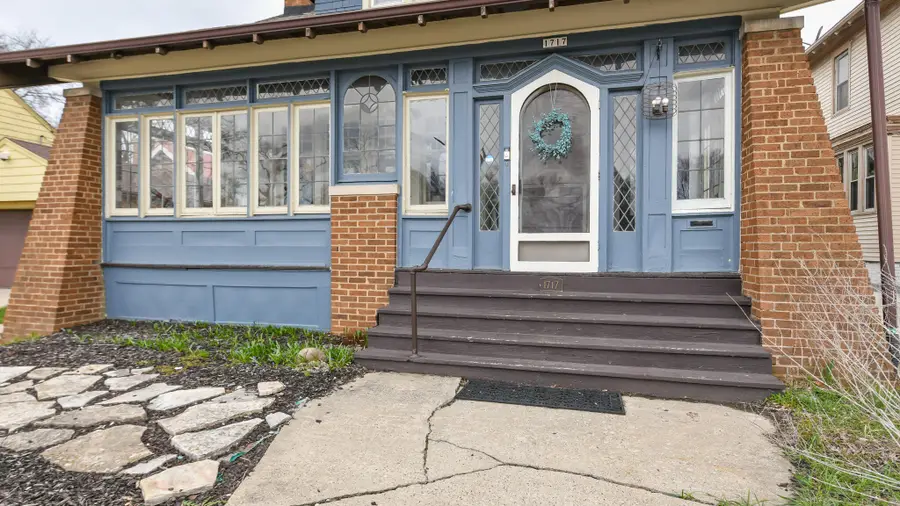 1717 N 47th St, Milwaukee, WI 53208 - #3