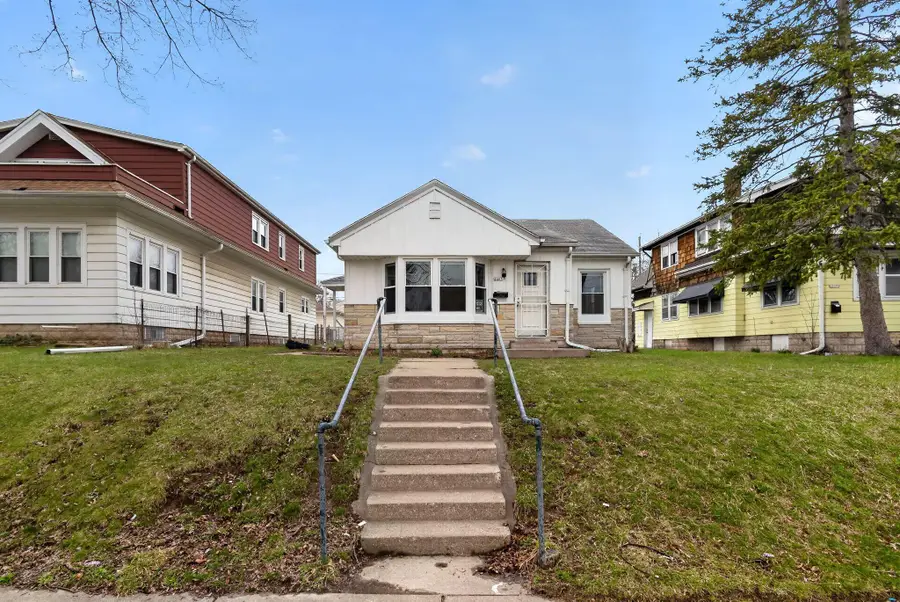 4463 N 36th St, Milwaukee, WI 53209 - #2