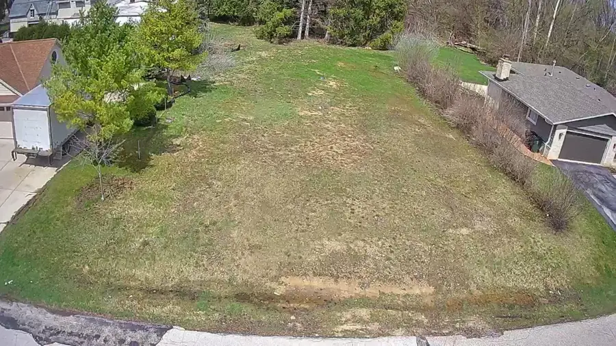 1200 W Glen River Rd, Glendale, WI 53217 - #2