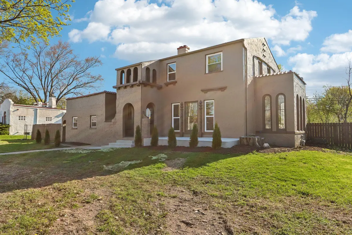 2116 S 108th St, West Allis, WI 53227 - #1