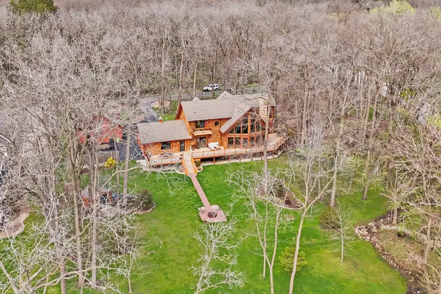 34025 Venice Park Rd, Summit, WI 53018 - #2
