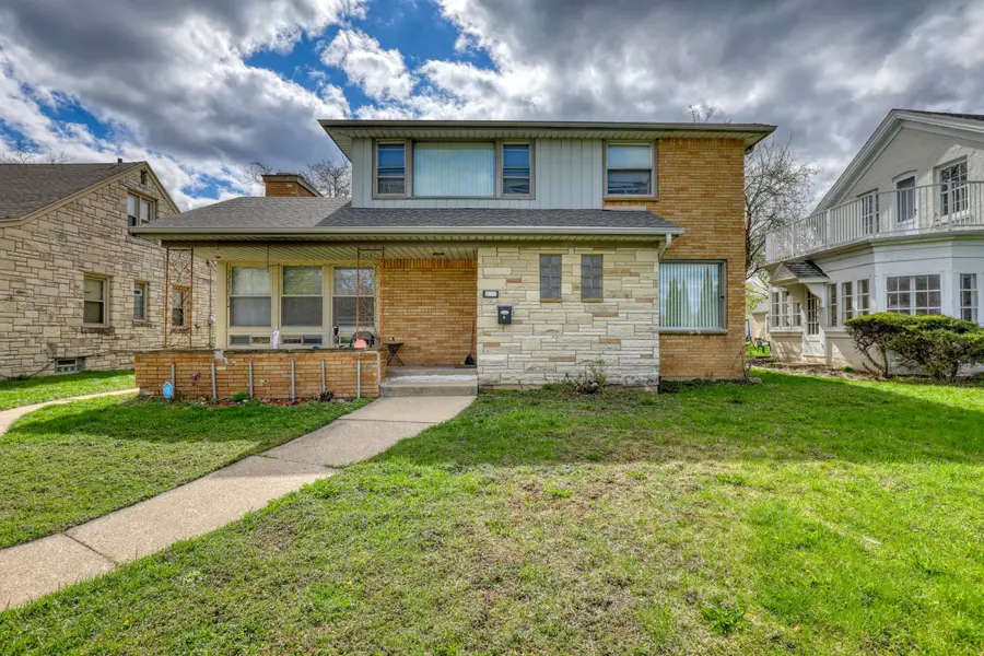 4663 N Green Bay Ave, Milwaukee, WI 53209 - #2