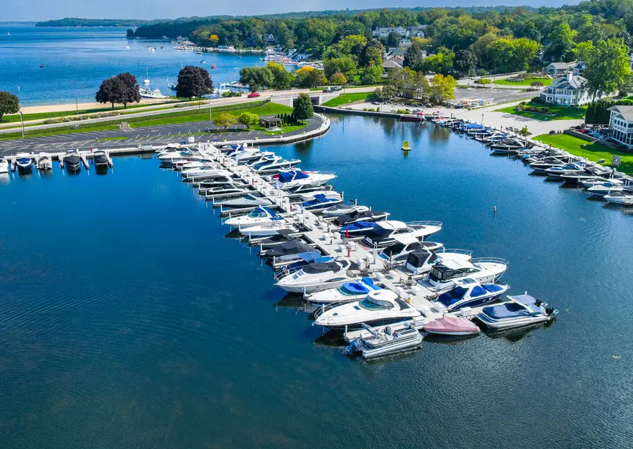 271 Fontana Blvd, Fontana, WI 53125 - #3