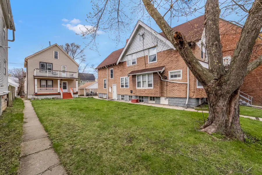 2867 N Fratney St, Milwaukee, WI 53212 - #2