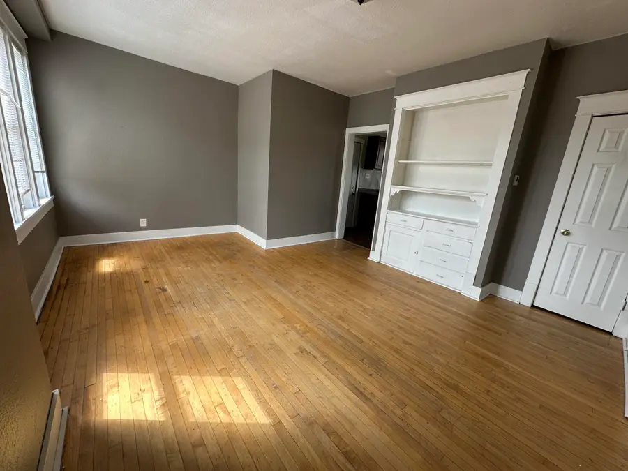 2177 S 17th St, Milwaukee, WI 53215 - #3