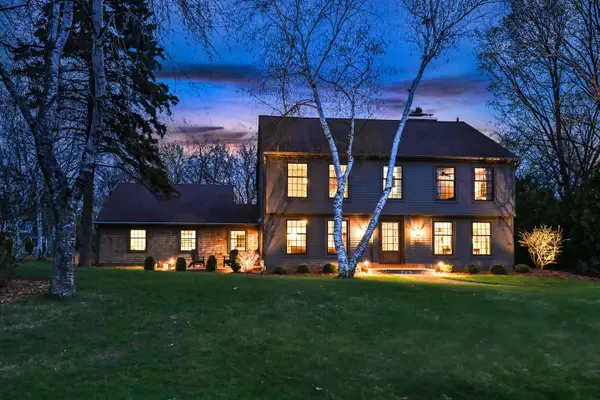 15025 Westover Rd, Elm Grove, WI 53122