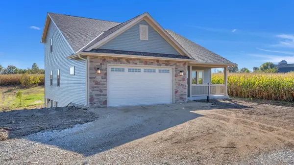W1298 Floral Park Ln, Osceola, WI 53010