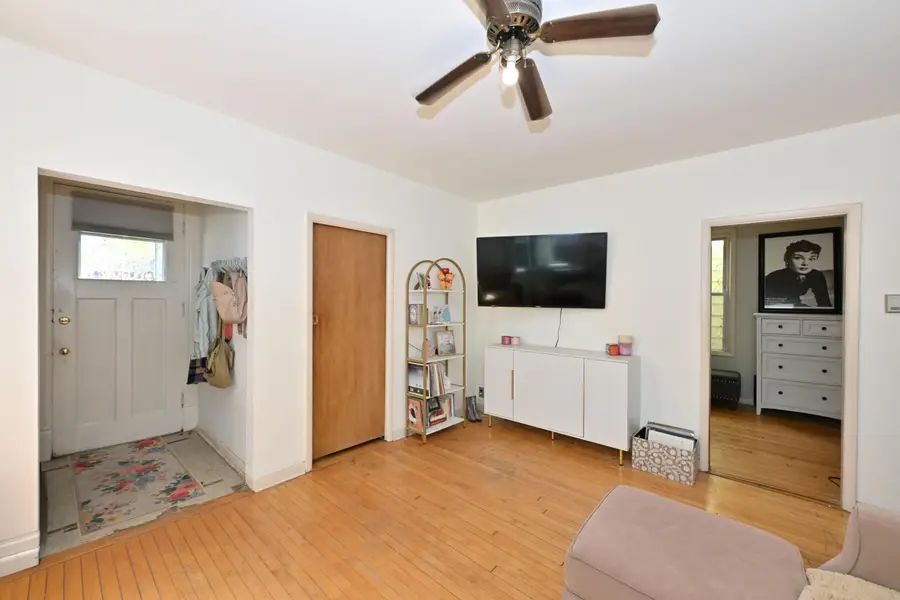 2816 N Pierce St, Milwaukee, WI 53212 - #3