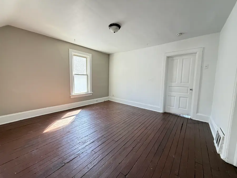 1024 Hagerer St, Racine, WI 53402 - #2