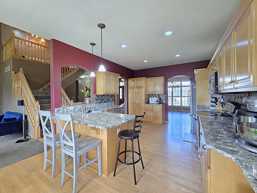 9729 W Prairie Grass Way, Franklin, WI 53132 - #2