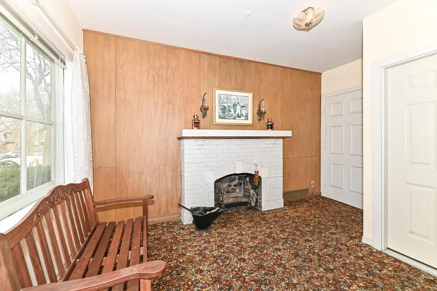 2742 N Downer Ave, Milwaukee, WI 53211 - #2