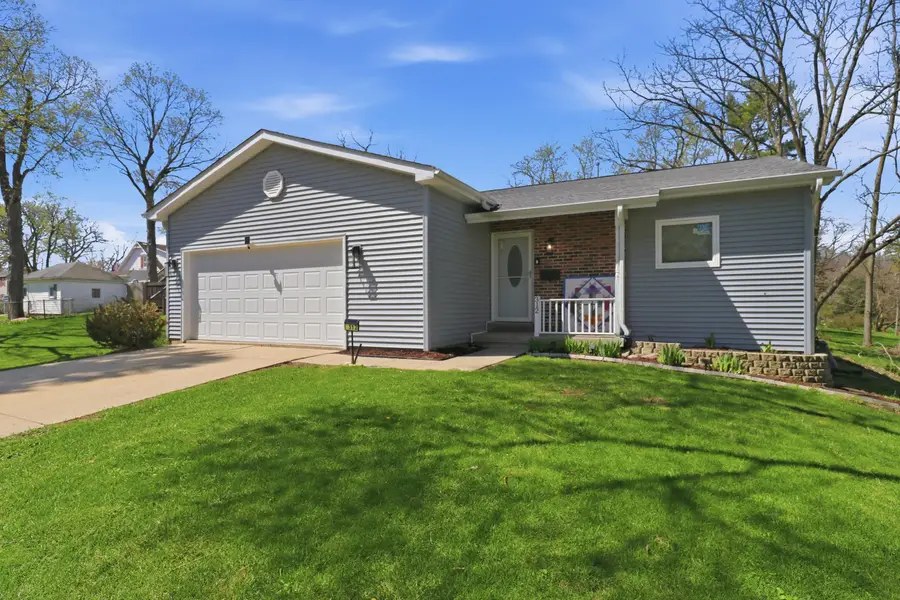 312 N Eighth St, Delavan, WI 53115 - #2