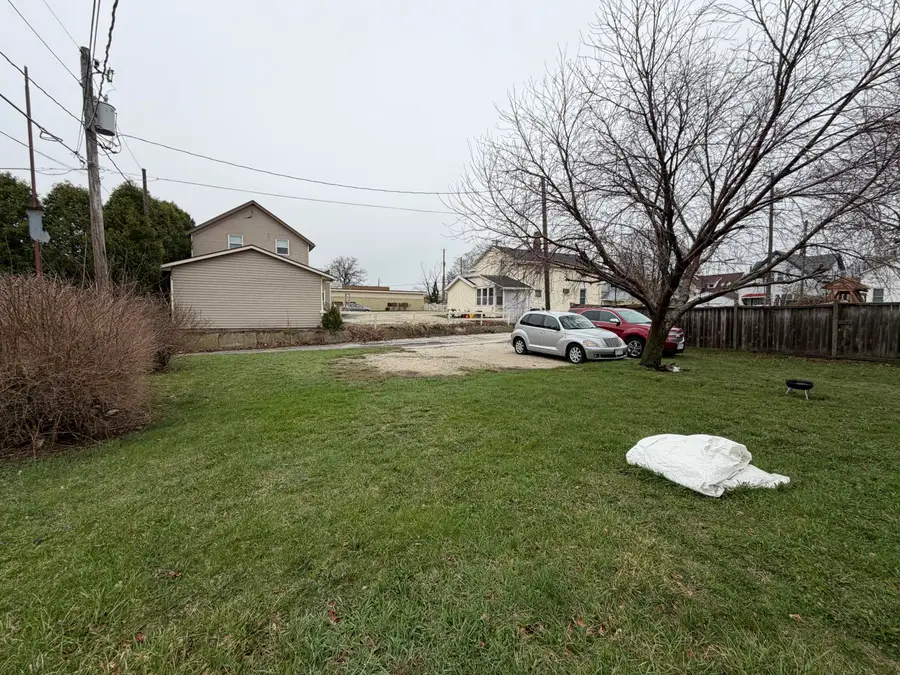 309 Broadway St, Sheboygan Falls, WI 53085 - #3
