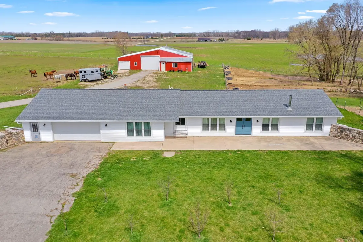 14612 Slager Rd, Franklin, WI 54230 - #1