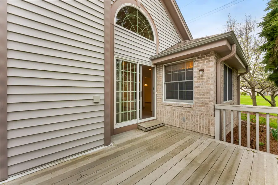 1909 Springbrook N, Waukesha, WI 53186 - #3