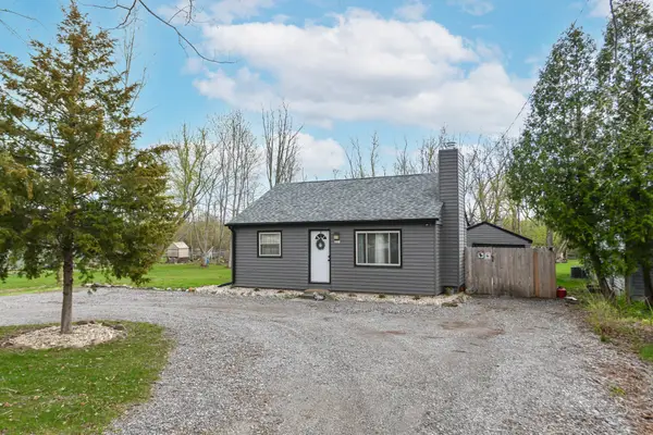 8101 E Wind Lake Rd, Norway, WI 53185