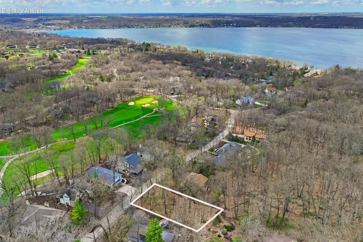 104 Saint Andrews Trl, Fontana, WI 53125 - #1