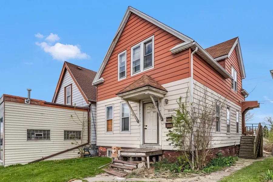 5210 S Packard Ave, Cudahy, WI 53110 - #3