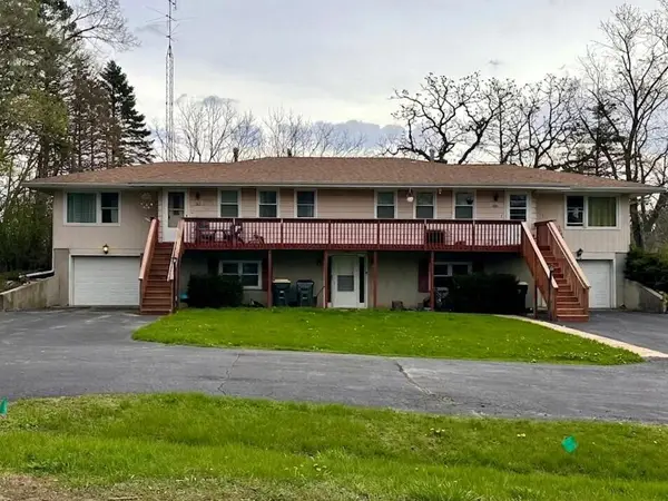 522 Burlington Ave, Twin Lakes, WI 53181
