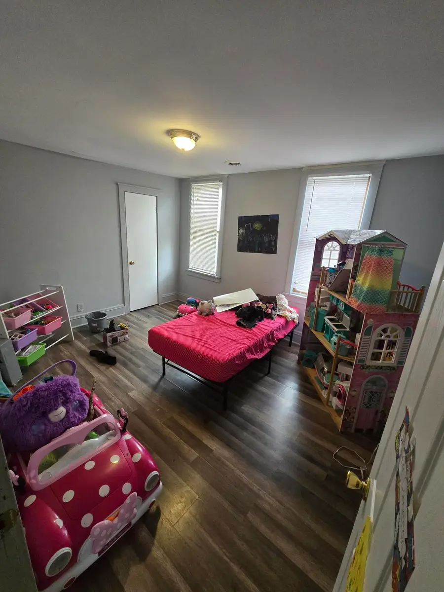 3233 W Auer Ave, Milwaukee, WI 53216 - #2