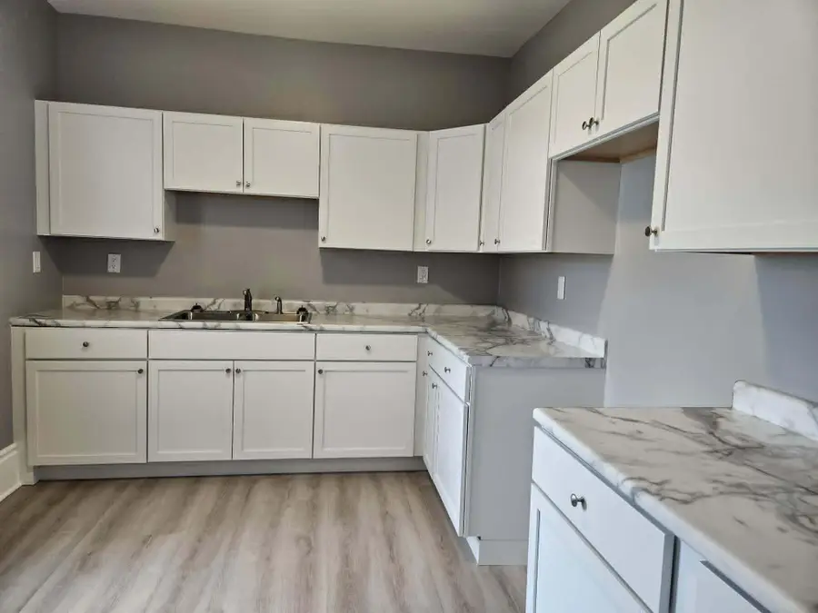 1604 Grange Ave, Racine, WI 53405 - #3