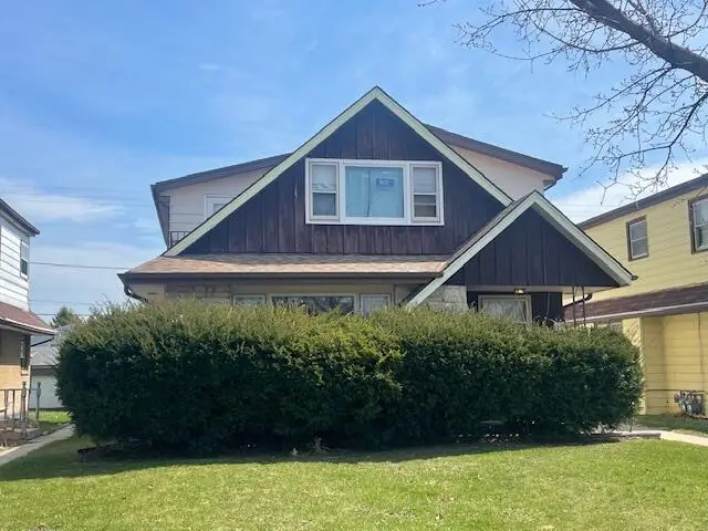 5724 N 98th St, Milwaukee, WI 53225 - #1