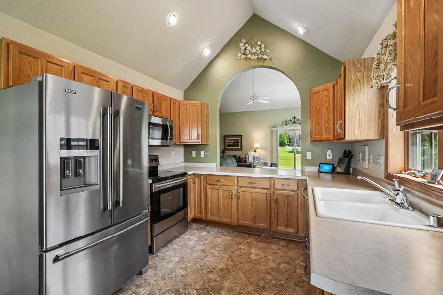 N204W16184 Jackson Dr, Jackson, WI 53037 - #2